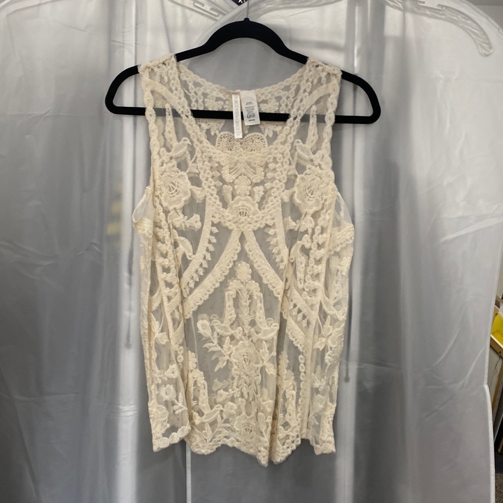 Sleeveless Shear Lace Top